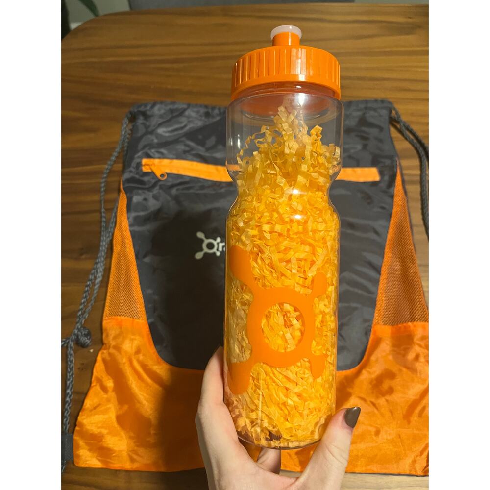 Orangetheory OTF drawstring bag and water bottle combo - Picture 2 of 3